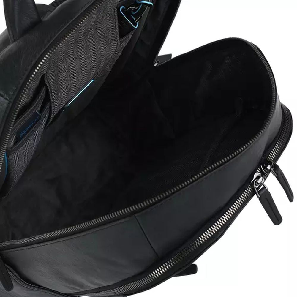 PIQUADRO MOCHILA PEQUEÑA PARA PORTÁTIL E IPAD® 11” BLACK SQUARE