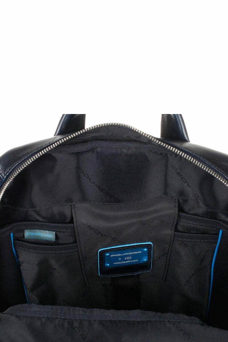 PIQUADRO MOCHILA PEQUEÑA PARA PORTÁTIL E IPAD® 11” BLUE SQUARE