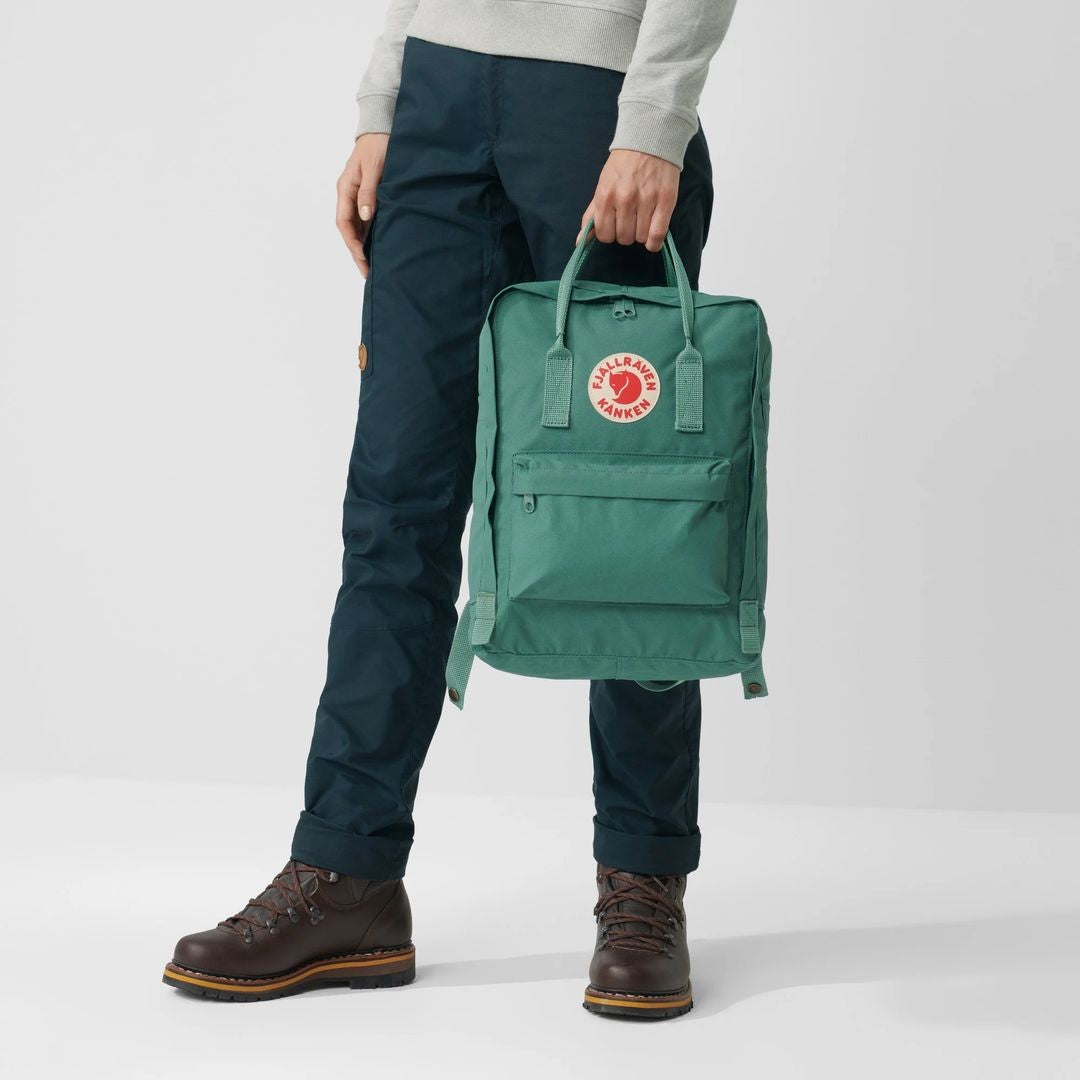 KÄNKEN MOCHILA CLASICA DE FJALLRAVEN Black