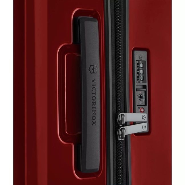 AIROX DE VICTORINOX - MALETA MEDIANA 69 CM