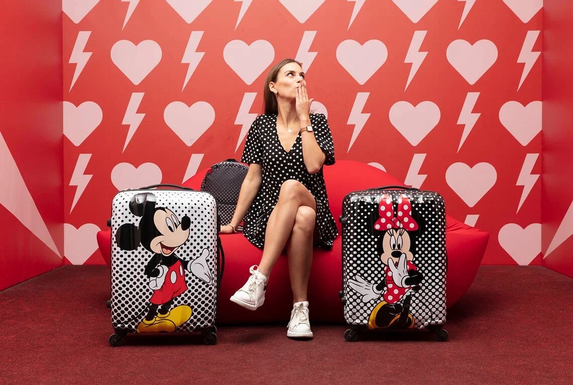 Maleta Grande Mickey Polka Dot Disney Legends de American Tourister