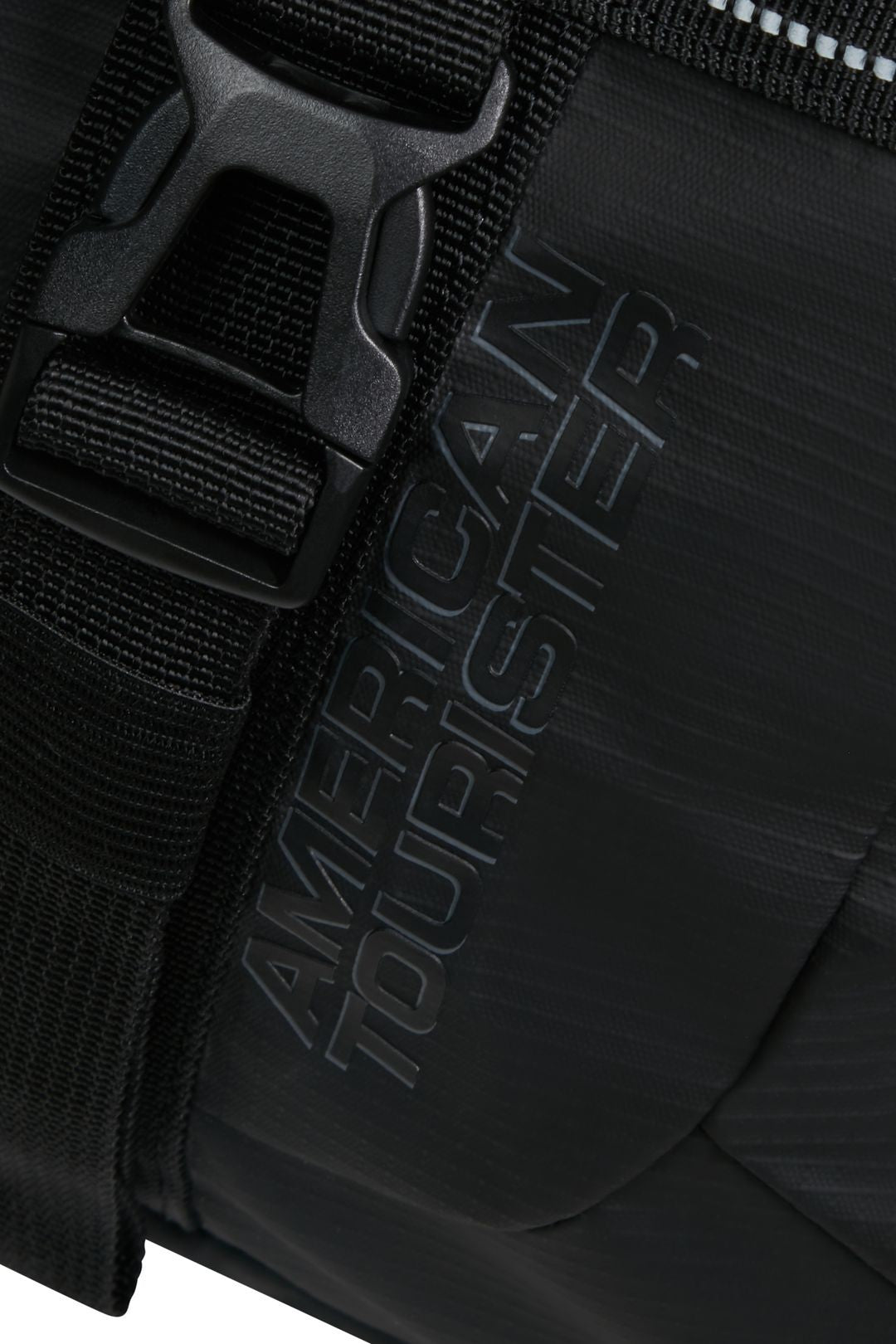 AMERICAN TOURISTER DUFFLE UPVENTURE