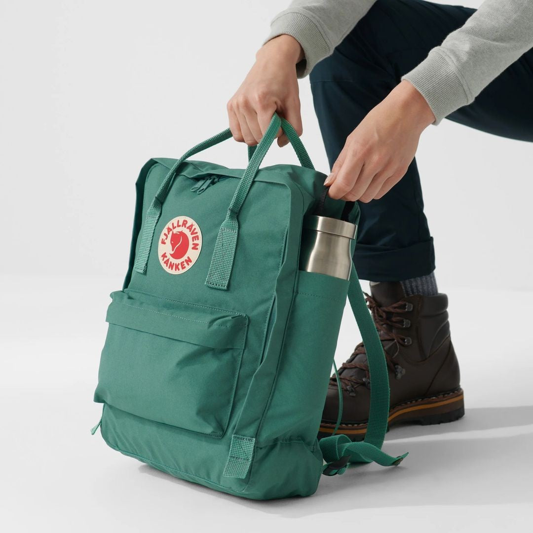 KÄNKEN MOCHILA CLASICA DE FJALLRAVEN Peach Sand